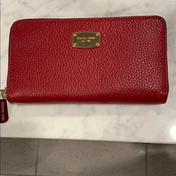Michael Kors Wallet - Picture 1 of 4